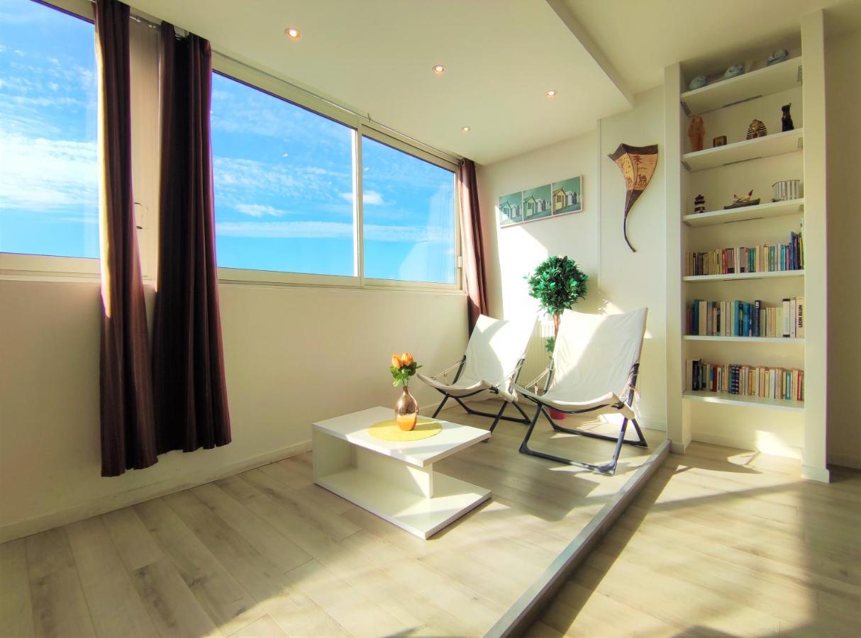 6 Appartements Et 4 Adresses A Mi-Chemin Entre Le Vieux Port Et L Ile De Re La Rochelle  Buitenkant foto