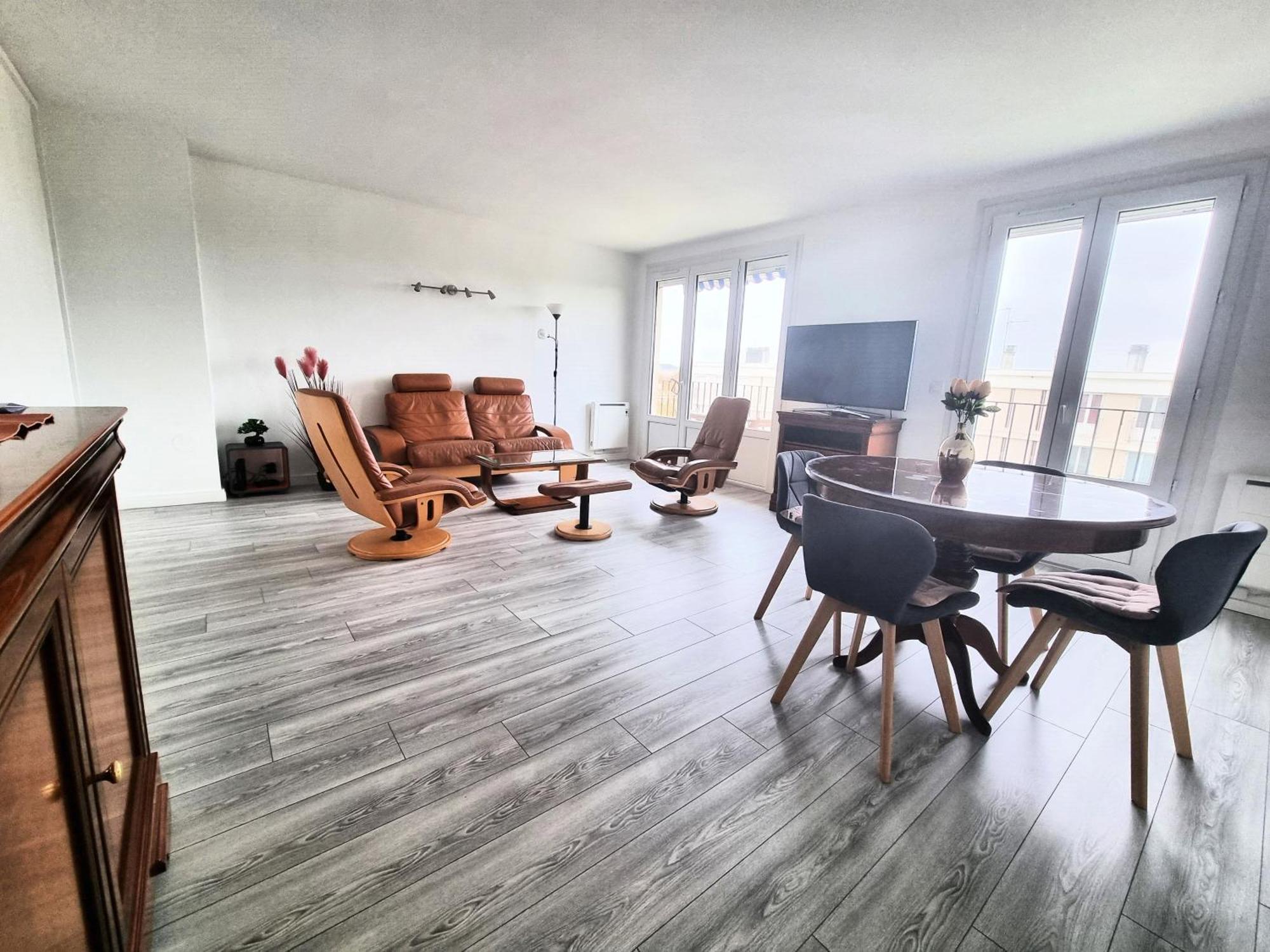 6 Appartements Et 4 Adresses A Mi-Chemin Entre Le Vieux Port Et L Ile De Re La Rochelle  Buitenkant foto